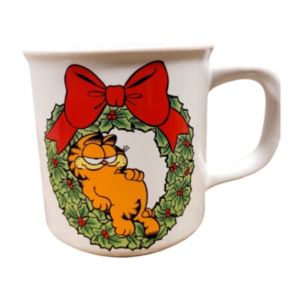 Vintage Garfield Christmas Mug with Wreath